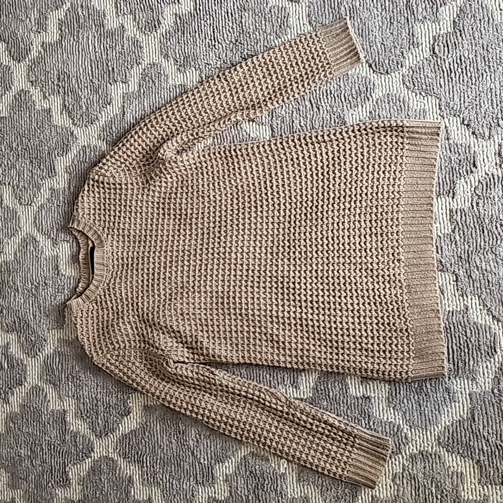 Womens tan knit sweater size S